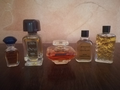 Lot miniatures de - de,